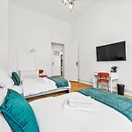 3 ,6 Betten, Wohnkueche Nahe Hauptbahnhof&parkplatz Cottbus