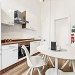 Apartment 3 ,6 Betten, Wohnkueche Nahe Hauptbahnhof&parkplatz Cottbus