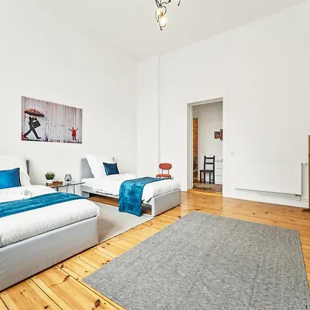 3 ,6 Betten, Wohnküche Nahe Hauptbahnhof&parkplatz *