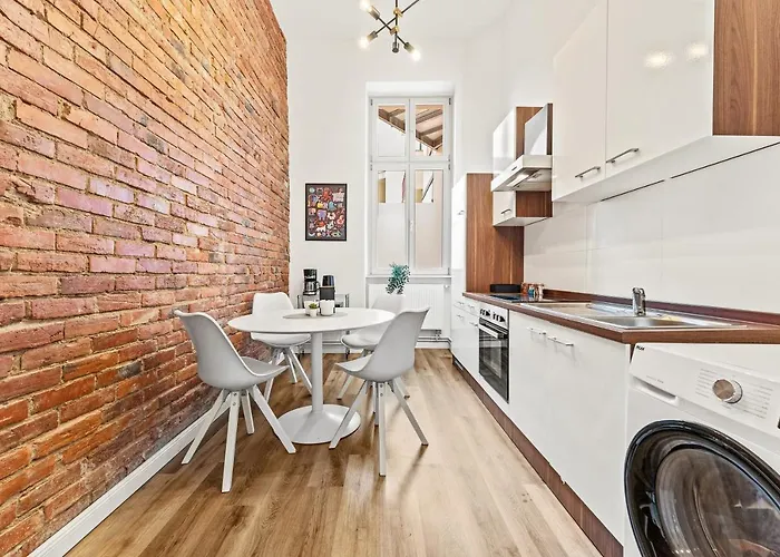 Lägenhet 3 ,6 Betten, Wohnkueche Nahe Hauptbahnhof&parkplatz *